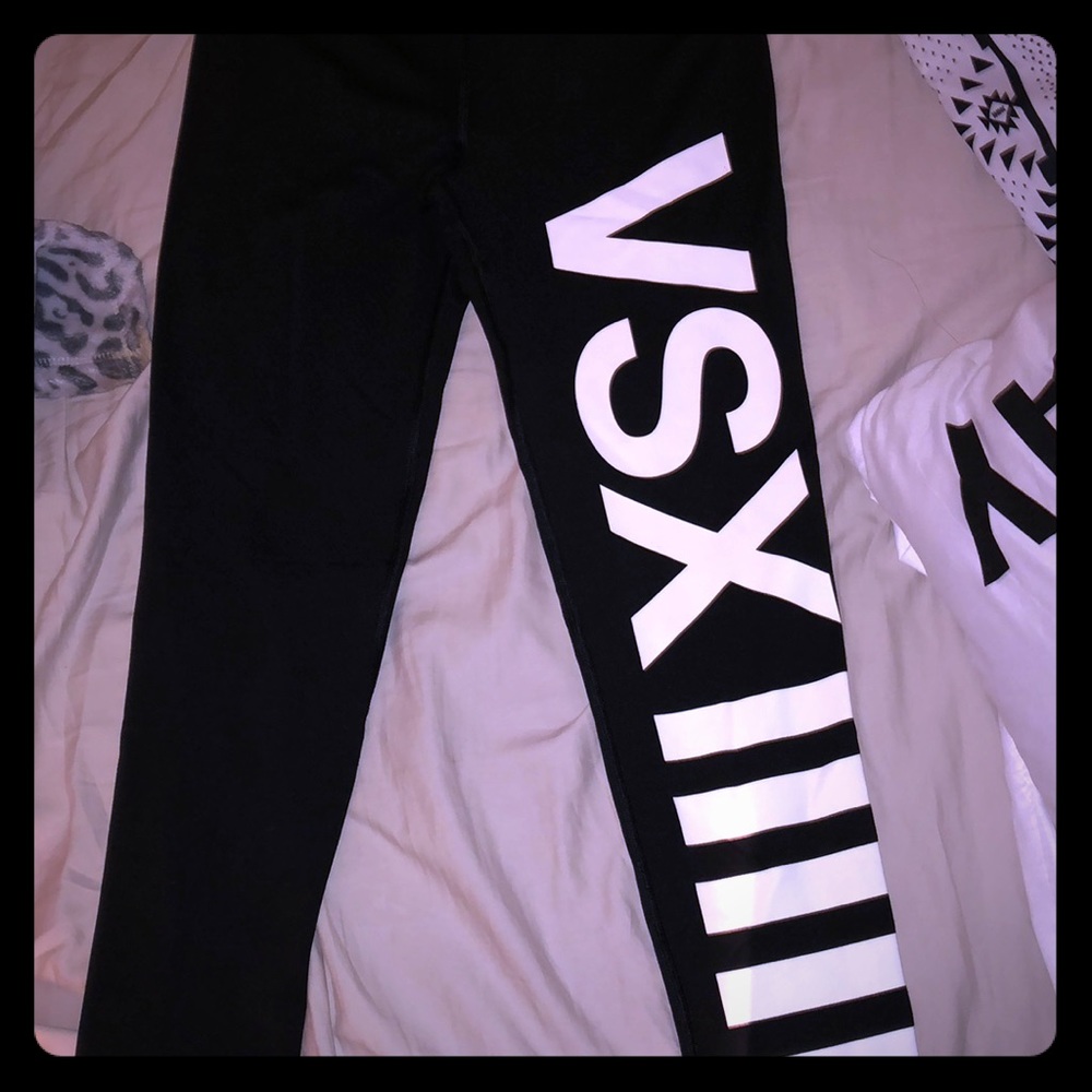Victoria secret knock out leggings